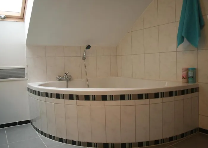 アパート Fewo, Ferienwohnung, Im Naturschutzgebiet